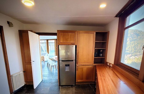 San Martin de los Andes House | Exquisite Mountain Retreat with Scenic Lake Views in SMA