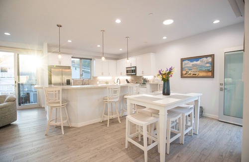 Avila Beach Condo | Oceanfront Avila Beach Condo with Rooftop Hot Tub & Fire Pit