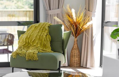 Kawarau Falls House | Elevate Your Stay at Luxury Away - Family-Friendly Retreat