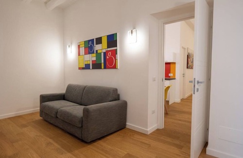 Nocera Inferiore House | Elegant City Center B&B with Family-Friendly Amenities