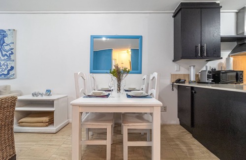 Lagoon Beach Apartment | Ocean View Beach Retreat with Pool and Spa Amenities