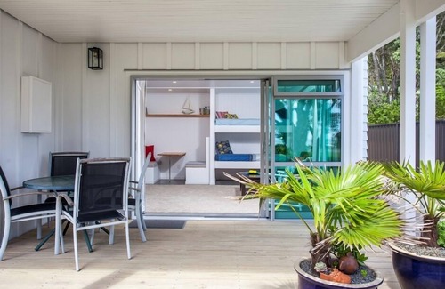 Ohope Condo | Ideal Beach Flat with Ocean View & Pet-Friendly Amenities