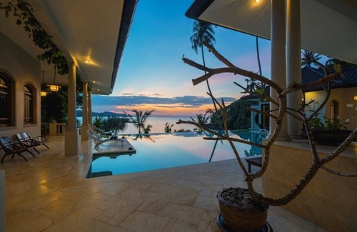 Wichit Villa | Elegant Beachfront Hai Leng Villa with Pool and Spa