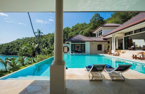 Wichit Villa | Elegant Beachfront Hai Leng Villa with Pool and Spa