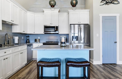 Long Beach House | Oceanfront Escape with Breathtaking Views and Breakfast