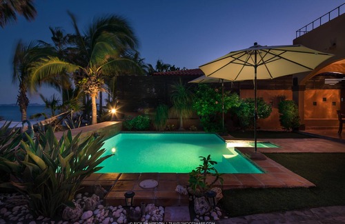 Loreto Villa | Ocean View Beach Front Villa with Pool & Spa - Rated 10/10