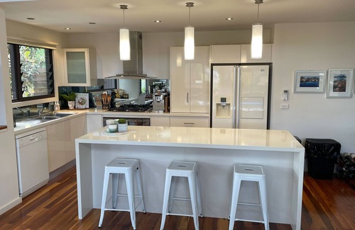Denhams Beach House | Beach House Retreat: Steps to Denhams Beach & Ocean Views