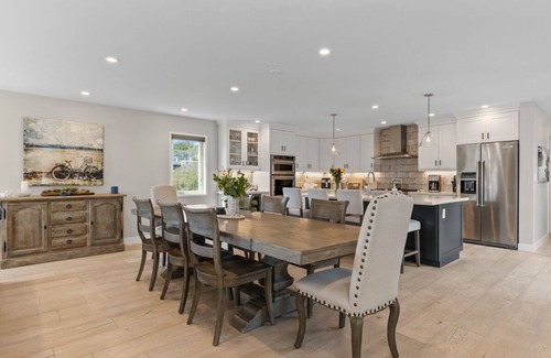 Half Moon Bay House | Premier Beach House - Rated 10/10 with Breakfast Included