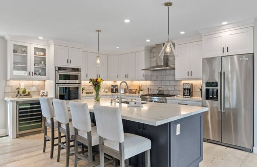 Half Moon Bay House | Premier Beach House - Rated 10/10 with Breakfast Included