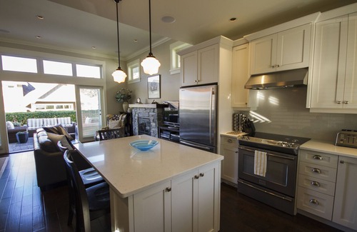 Regional District of Nanaimo House | Ocean View Beach House with Pool & Spa - Guest Rated 9.8