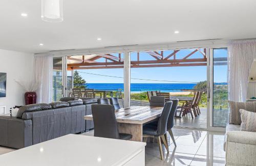 Kianga House | Elegant Beach House with Family-Friendly Amenities