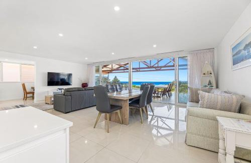 Kianga House | Elegant Beach House with Family-Friendly Amenities
