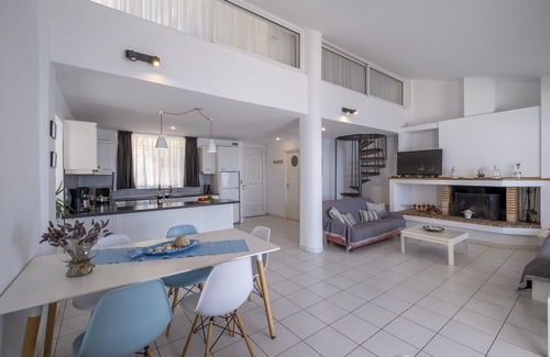 Kiveri Apartment | Oceanfront Loft with Unique Sea View Near Nafplio