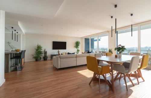 La Malagueta Apartment | Beachfront Apartment with Ocean Views & 9.6 Guest Rating