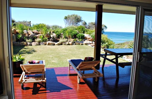 Culburra Beach House | Luxury Beachfront house with breathtaking views