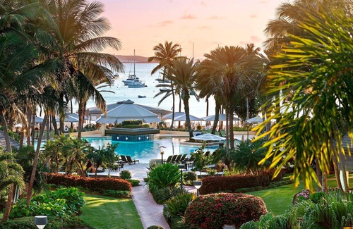 Great Cruz Bay Resort | LUXURY BEACHFRONT CRUZ BAY RESORT + AMENITIES, CORAL VISTA 2-BEDROOM VILLA