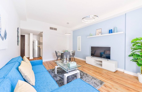Ras Al Khaimah Apartment | Beachfront Escape at Marjan Island with Pool and Spa
