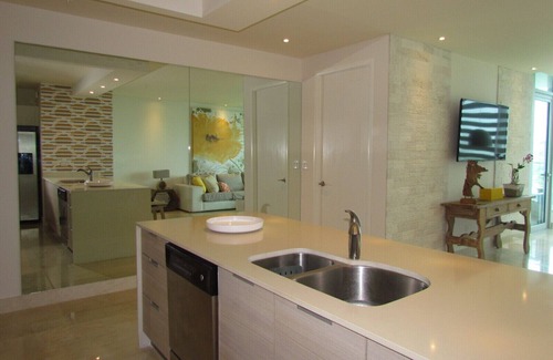 Playa Bonita Village Condo | Beachfront Condo in Playa Bonita: Rated 9.4/10 Getaway