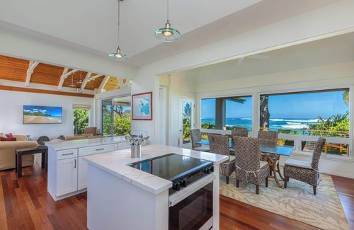 Wainiha House | Beachfront Haven in Haena – Rated 10/10 with Ocean Views
