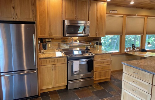 Fairborn Apartment | Guest Rated 10/10: Experience Bear Loft Elegance