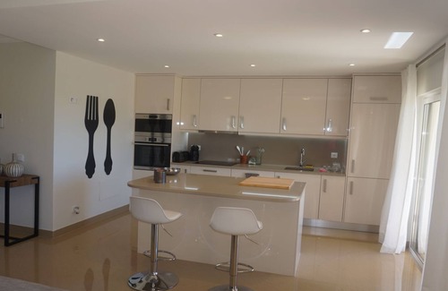 Atalaia Apartment | Elegant 2 Bedroom Apartment at Boavista Golf Resort, Lagos