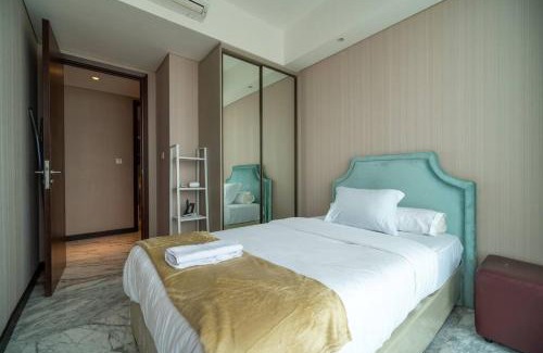 Jakarta Apartment | Bright 2BR Chianti Tower with Pool & Mall Access, Rated 10/10