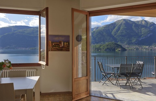Lezzeno Apartment | Luxury Apartment with Lake View near Bellagio - 10/10 Rated