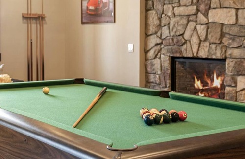 Calgary House | Explore Banff Pass: Pool Table & Steam Shower Retreat