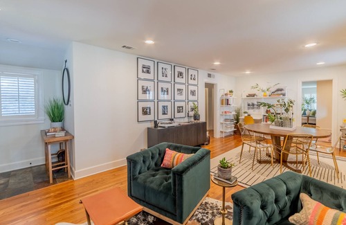Bryker Woods House | Luxury Bungalow Bryker Woods, Near Campus