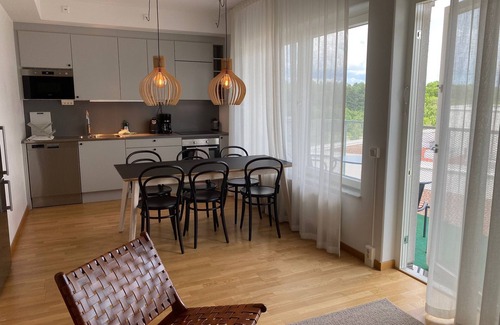 Hallonbergen Apartment | Elegant Two-Room Business Apartments with Kitchen & Breakfast