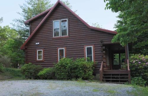 Vein Mountain House | Cozy Cabin Escape Near Asheville with Hot Tub & Fire Pit