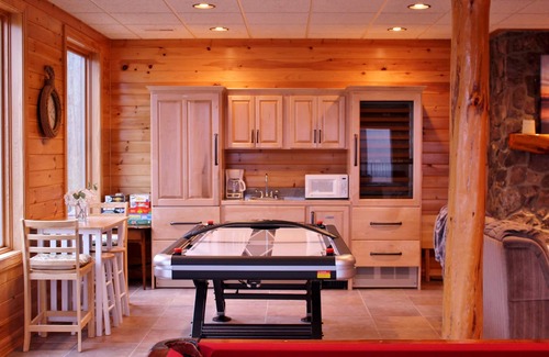 Hiwassee Cabin | Idyllic Lake Estate with Breathtaking Views & Pool Access