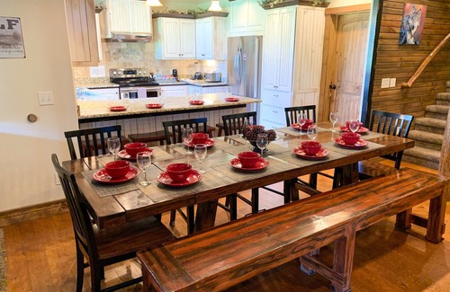 Island Park Cabin | Guest Rated 10/10: Cabin with Mountain Views & Golf Access