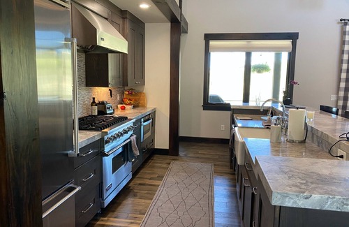 Park City Cabin | Mountain Retreat: Ideal Cabin for Skiing and Summer Fun