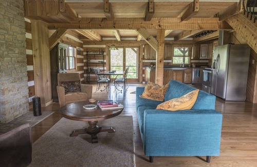 Helmsburg Cabin | Cozy Cabin Retreat by Goat Farm Sanctuary, Rated 9.8/10