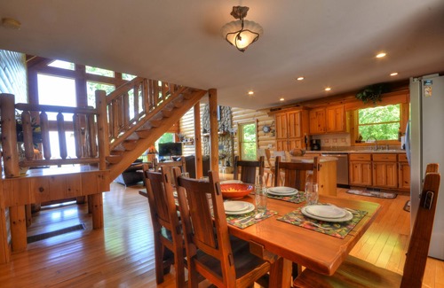 Bryson City Cabin | Explore Eagles Nest Hideaway: Amazing Views & Hot Tub