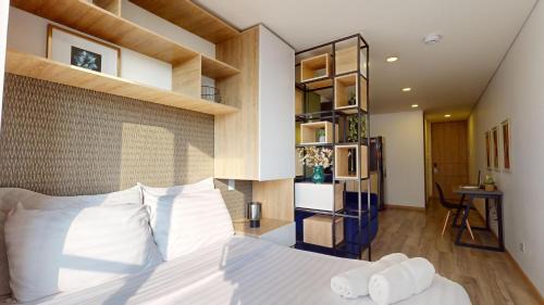 Zona Rosa Apartment | Pet-Friendly Loft in Zona T - Experience Urban Comfort