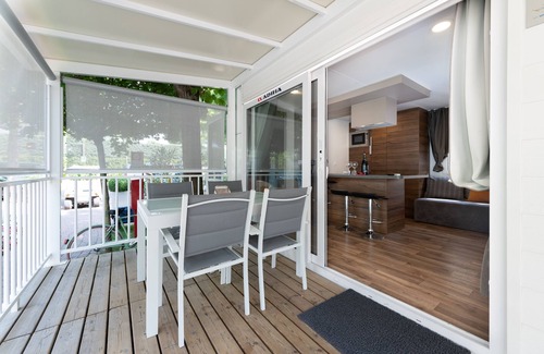 Reschigliano RV Rental | Elegant Camp Retreat at Union Lido with Ocean View & Spa