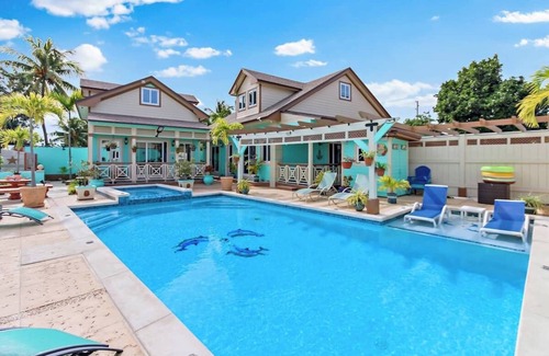 Nassau Cottage | "Luxury Canal-Front Retreat in the Bahamas: Your Dream Getaway Awaits!"