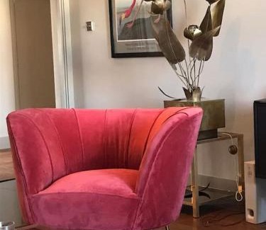 Royal Tunbridge Wells Apartment | Elegant Central Tunbridge Wells with Free Parking for All
