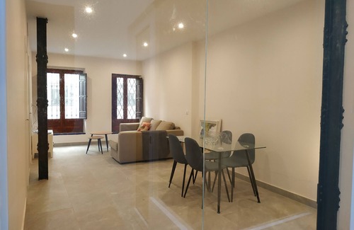 Santa Catalina Apartment | Elegant Center with Spa and Family-Friendly Amenities