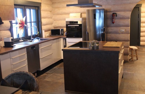 Hinterbichl House | Tranquil Chalet in Virgen Valley with Ocean Views & Spa