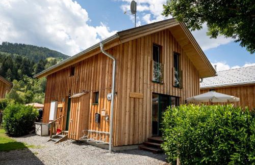 Sankt Georgen ob Murau Ski Chalet | Elegant Chalet Kreischberg 11a: Pet-Friendly & Oceanfront
