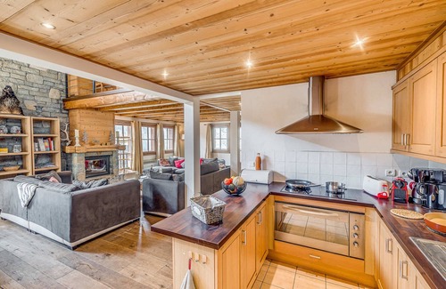 Les Brevieres Ski Chalet | Inviting Chalet Tignes-Les Brévières with Spa and Hot Tub