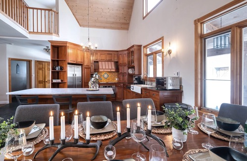 Springwater Cottage | Tranquil Chalet Retreat with Pool & Hot Tub Near Wasaga Beach
