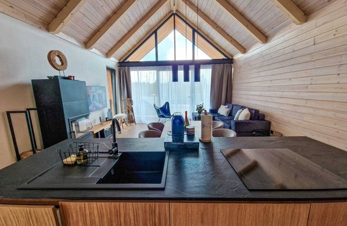 Pavcina Lehota Ski Chalet | Elegant Chalet with Hot Tub & Sauna Near Jasna Ski Resort