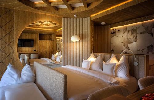 Zdiar Apartment | Discover Chalupa Chalet Strachan: 4-Star Getaway with Pool
