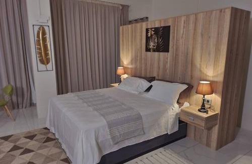 Calodyne Villa | Delightful 4-Bedroom Villa in Calodyne with Pool