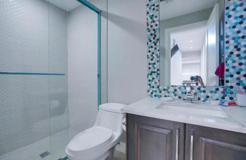 Chestermere Apartment | Luxury Chestermere Retreat