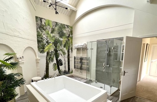 Chazey Heath House | Luxury Chilterns Hideaway, easy access to London